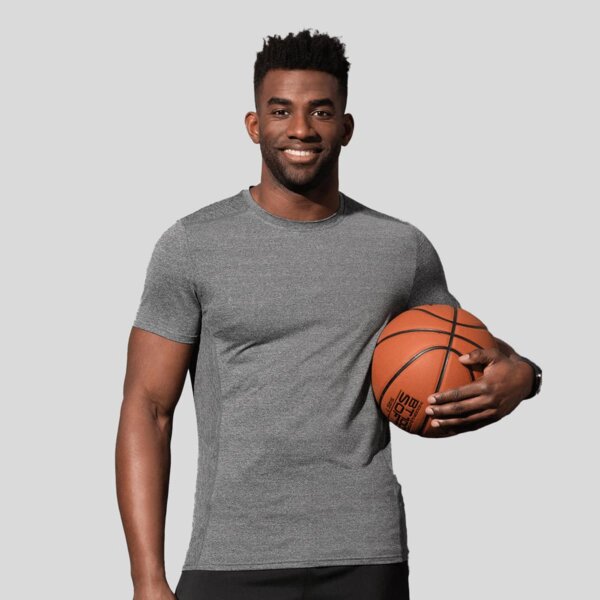 Dynamic Athlete T-shirt in tessuto tecnico VIGOR7 | EMPORIO ARMANI Uomo