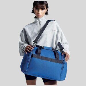 BG200 BagBase Borsa sport con tracolla regolabile capacità 26l Thumbnail